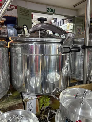 Commercial-Grade Pressure Cooker 80litres