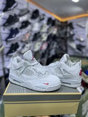 Nike Air Jordan 4 White Oreo