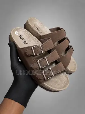 Crossed Strap Men’S Sandals-Black