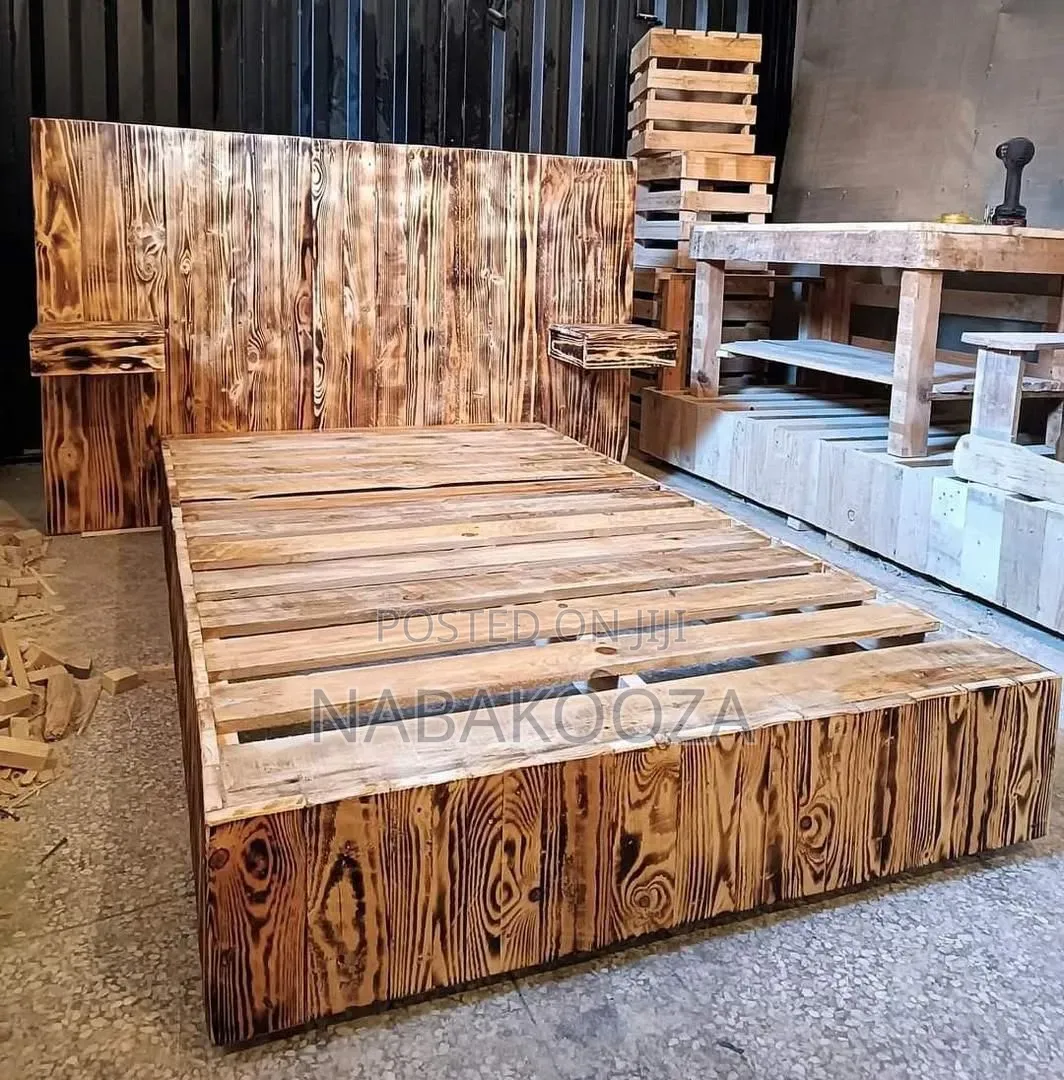 Pallet Bed Will Drawers