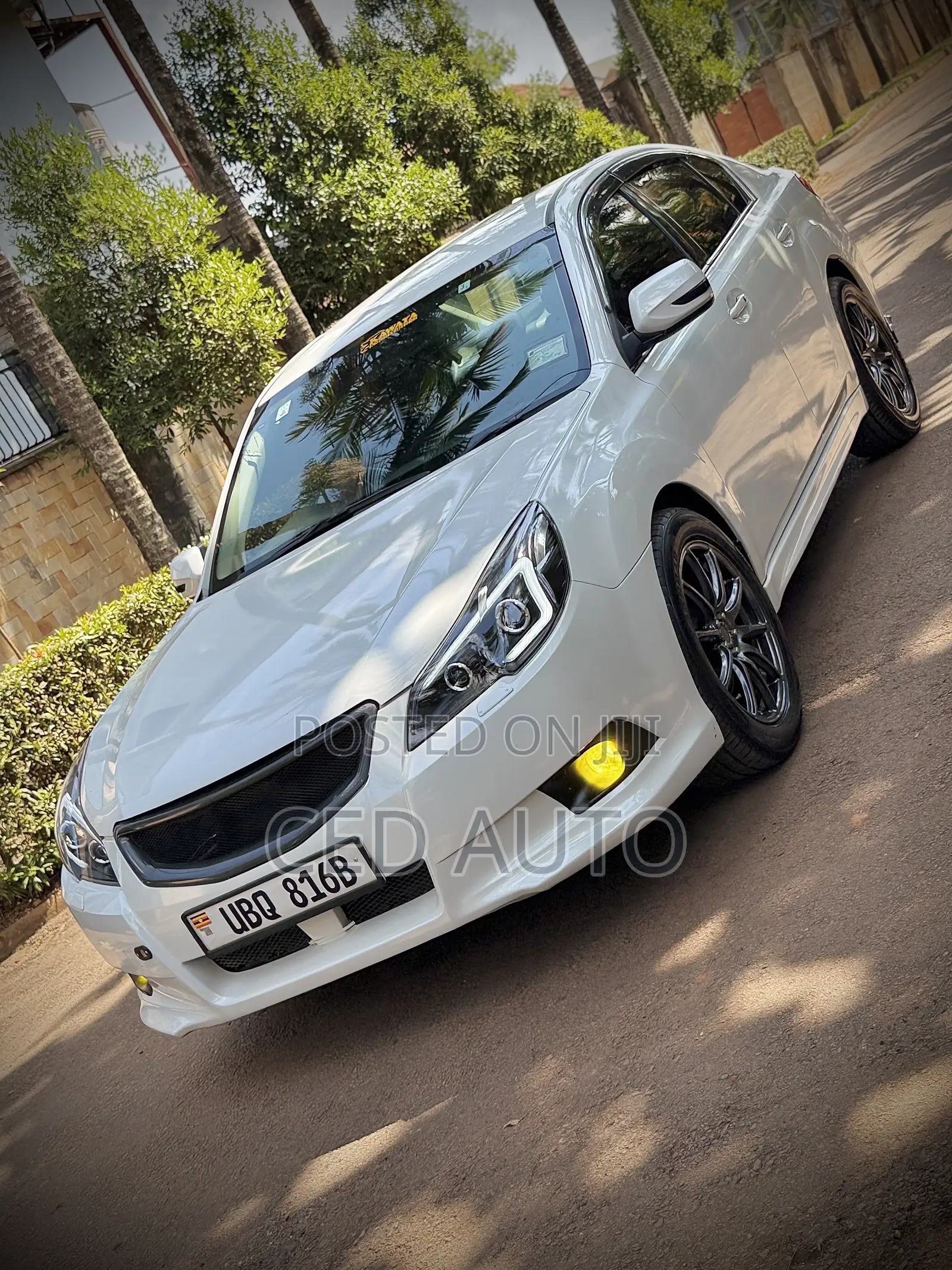 Subaru Legacy 2010 White