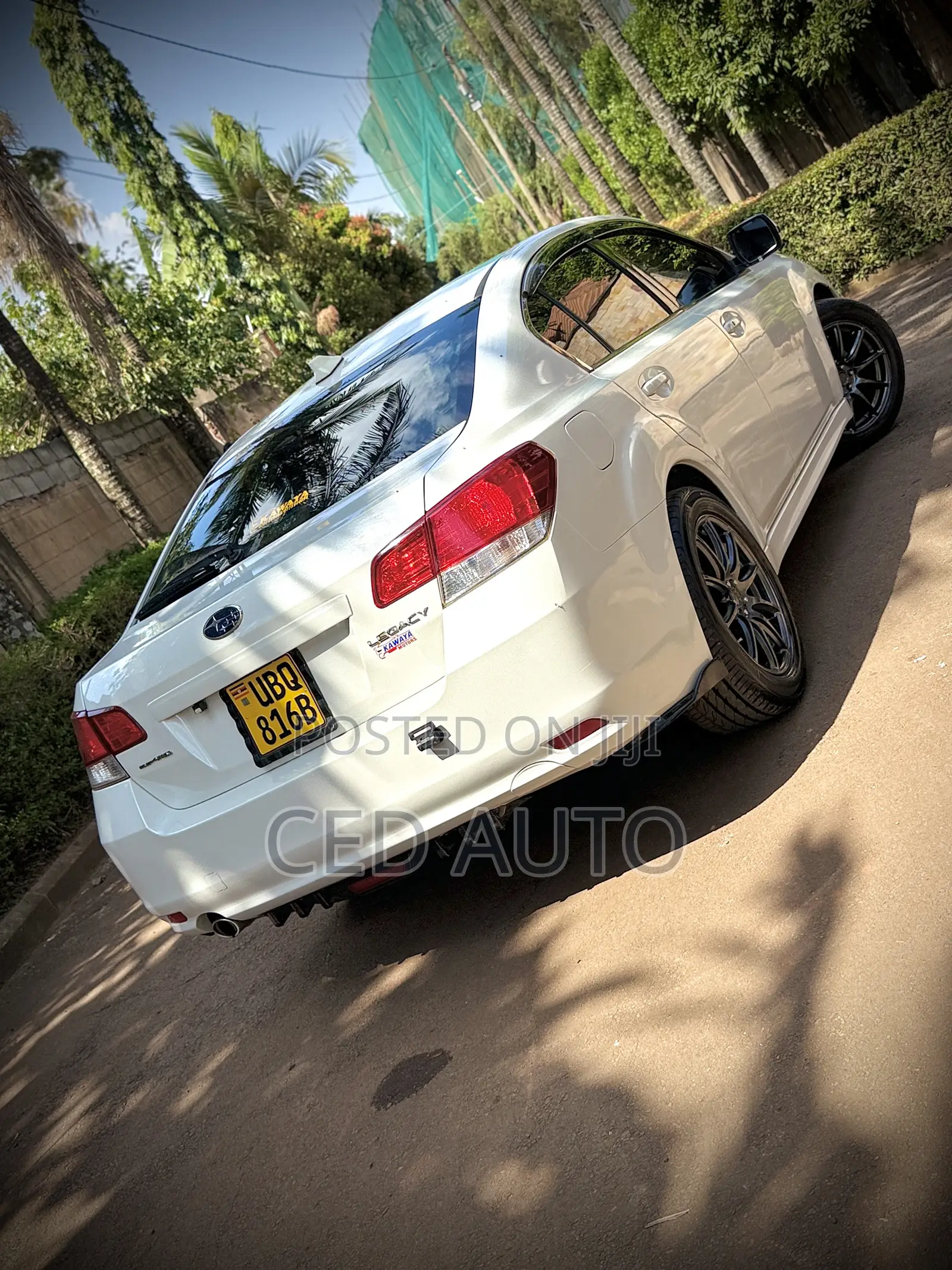 Subaru Legacy 2010 White