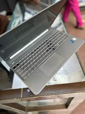 Laptop HP 15s 1GB Intel Core i5 SSD 256GB