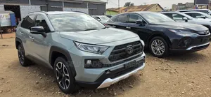 Toyota RAV4 2020 Teal