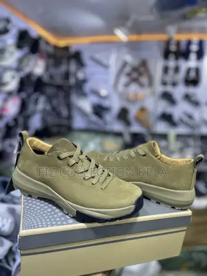 Ecco Green Suede Casual Sneakers