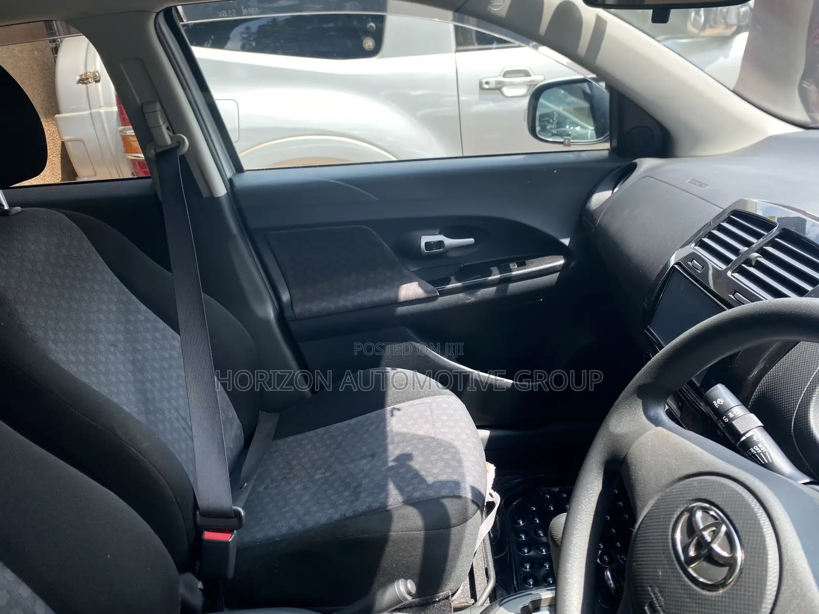 Toyota IST 2010 Silver