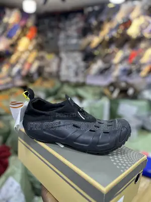 Crocs Quick Trail Low Black Outdoor Sneake
