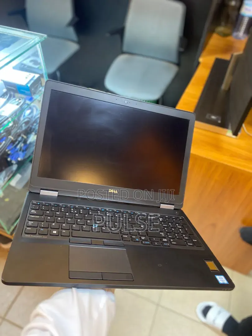 Laptop Dell Latitude E6530 8GB Intel Core i7 SSD 256GB