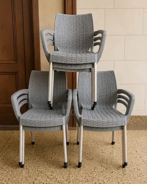 Consistive Plastic Chairs Plastic Chairs