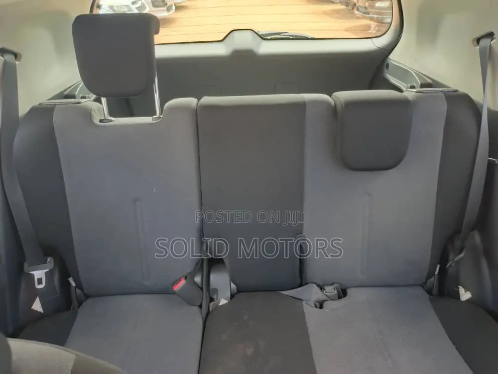 Toyota IST 2013 Silver