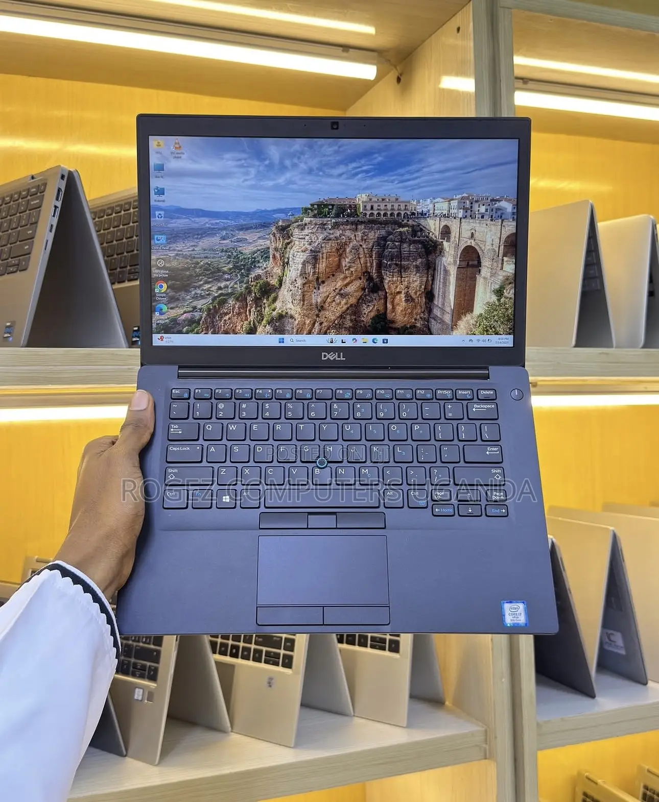New Laptop Dell Latitude 7490 8GB Intel Core i5 SSD 256GB