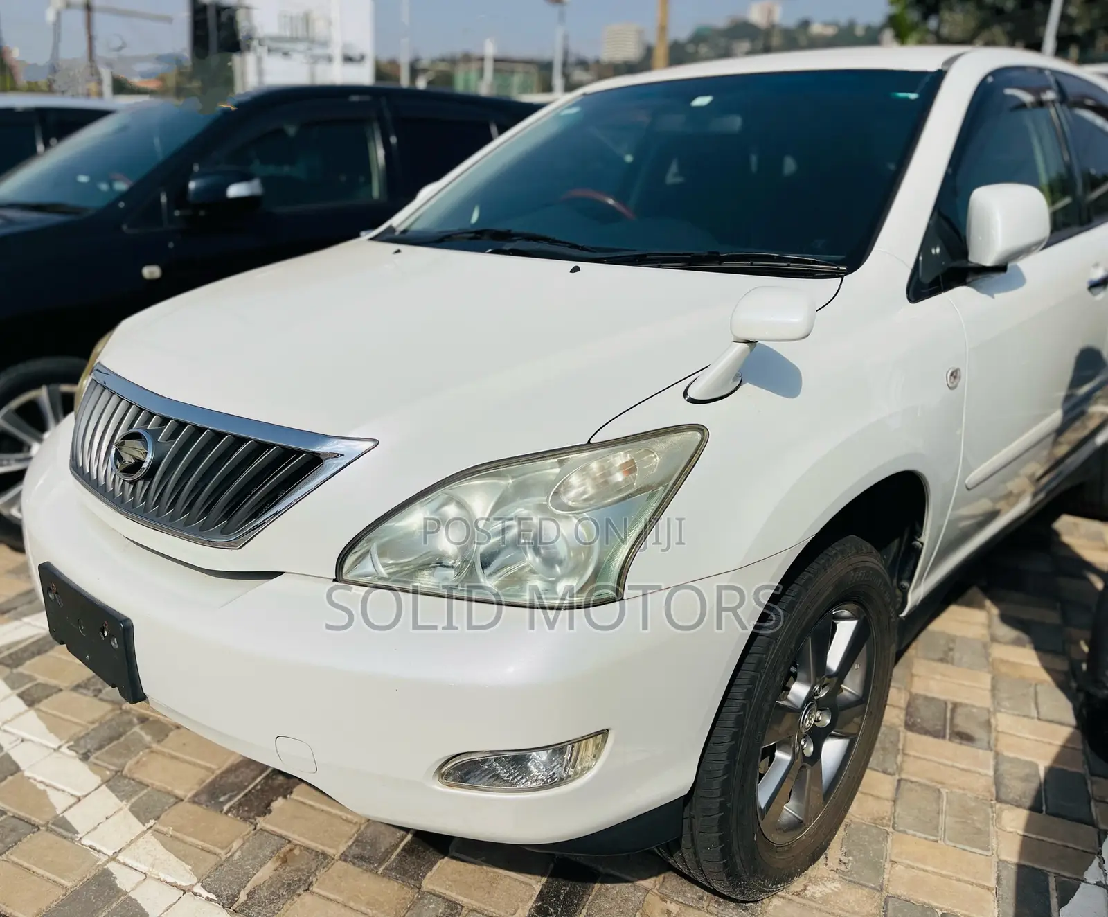 Toyota Harrier 2.4 2013 White