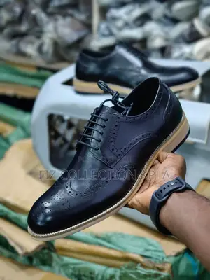 Clarks Original Black Leather Oxford Brogue Shoes – Wooden Sole