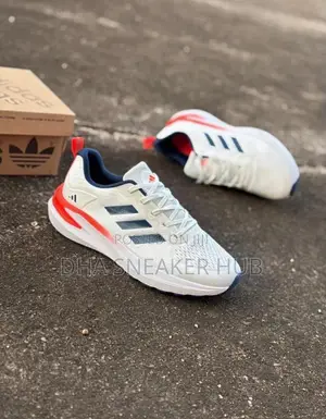 Adidas Comfortable Evertday Sneakers