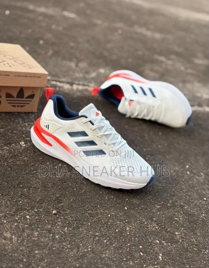 Adidas Comfortable Evertday Sneakers