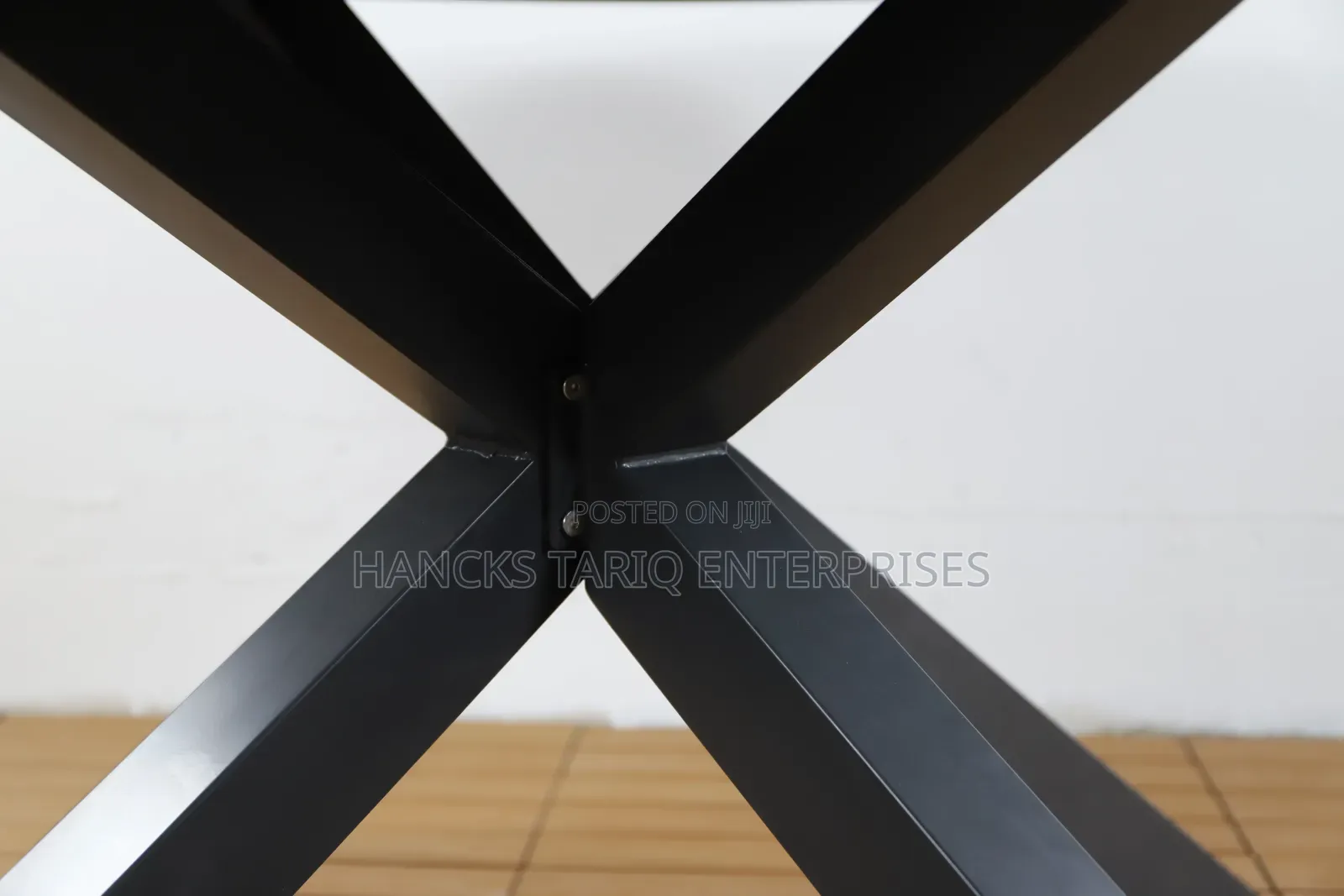 Modern Circular Dining Table
