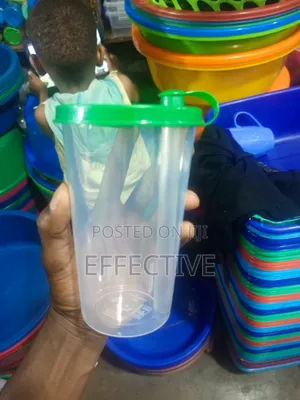 6 Piece 1-Liter Plastic Juice Jar