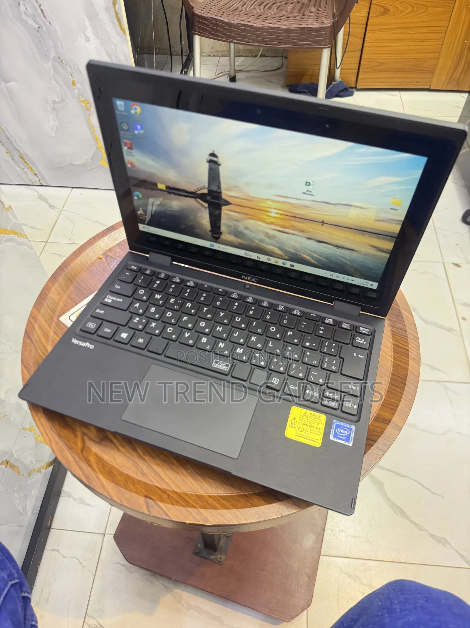 Laptop NEC 8GB SSD 128GB