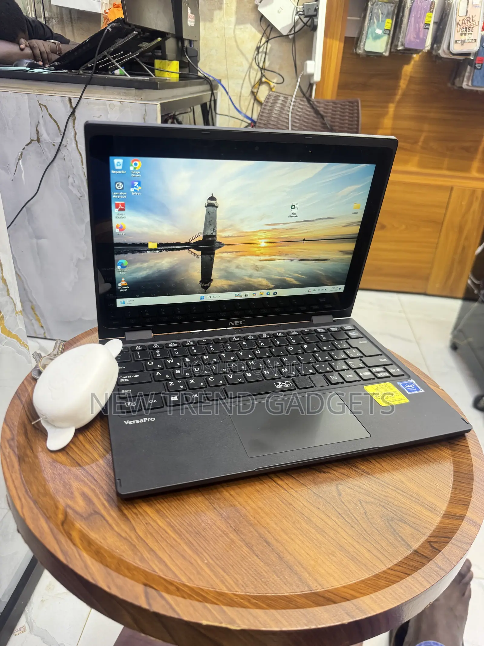 Laptop NEC 8GB SSD 128GB