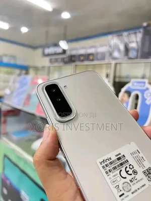 New Infinix Hot 70 256 GB Silver