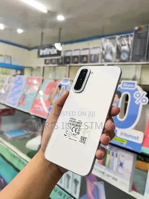 New Infinix Hot 70 256 GB Silver