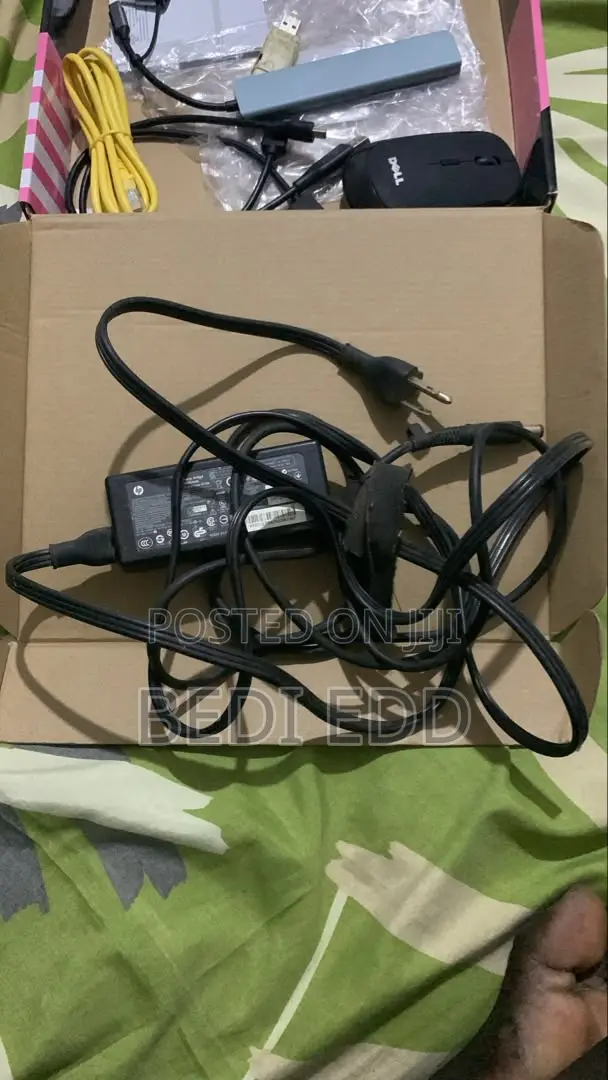 65W HP Smart AC Power Adapter