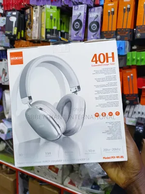 MOXOM Wireless on-Ear Headphone
