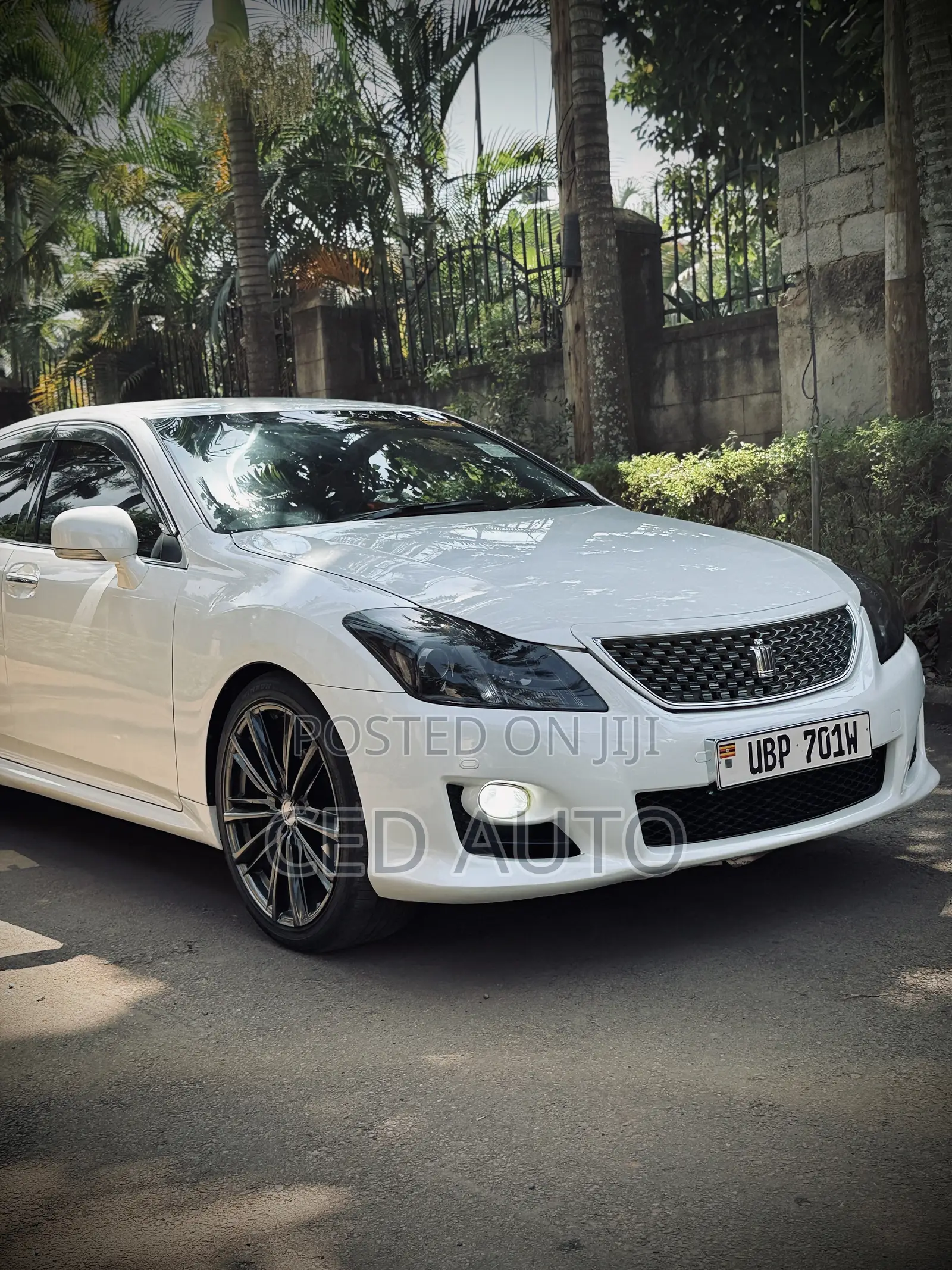 Toyota Crown 2013 White