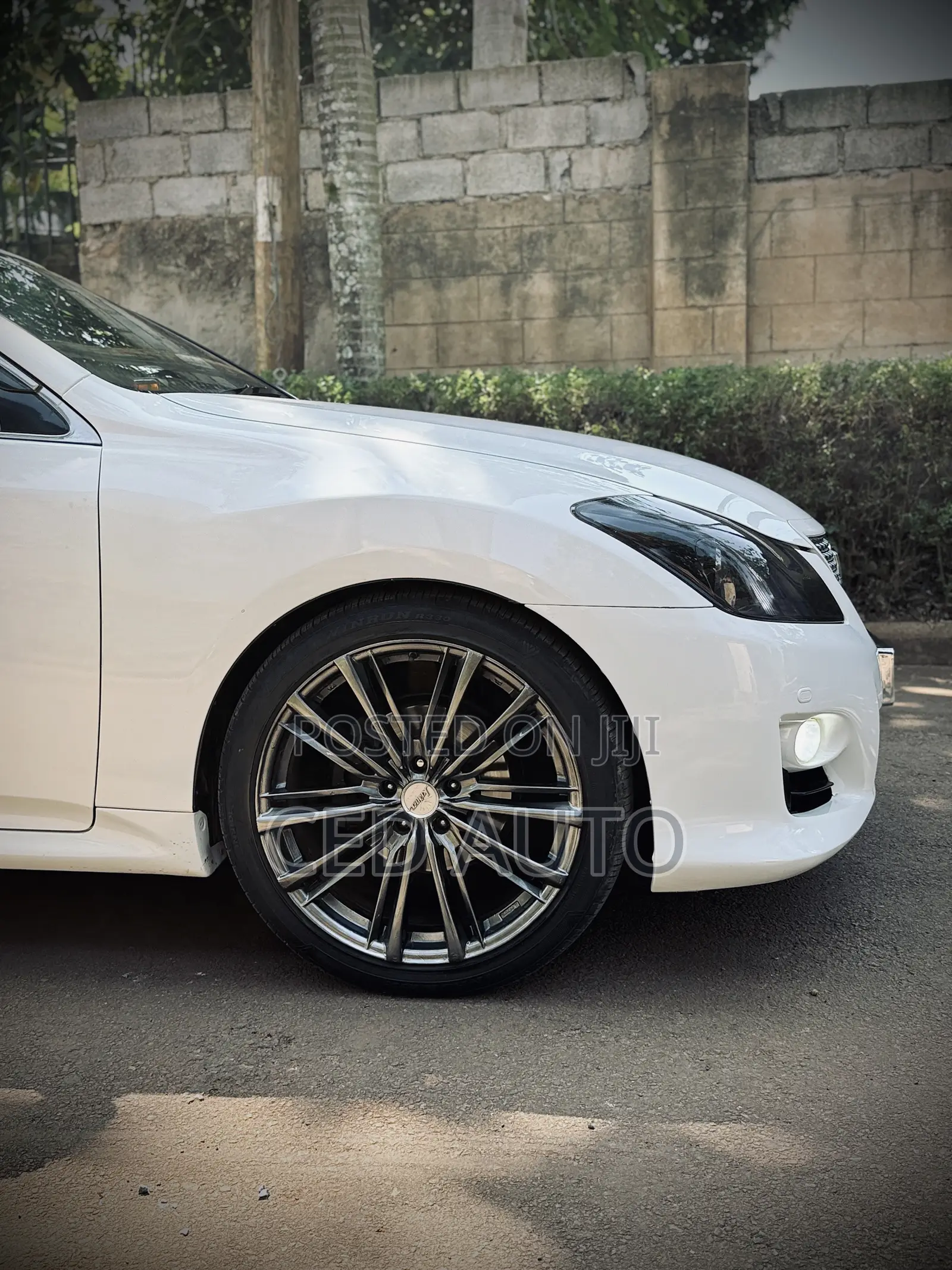 Toyota Crown 2013 White