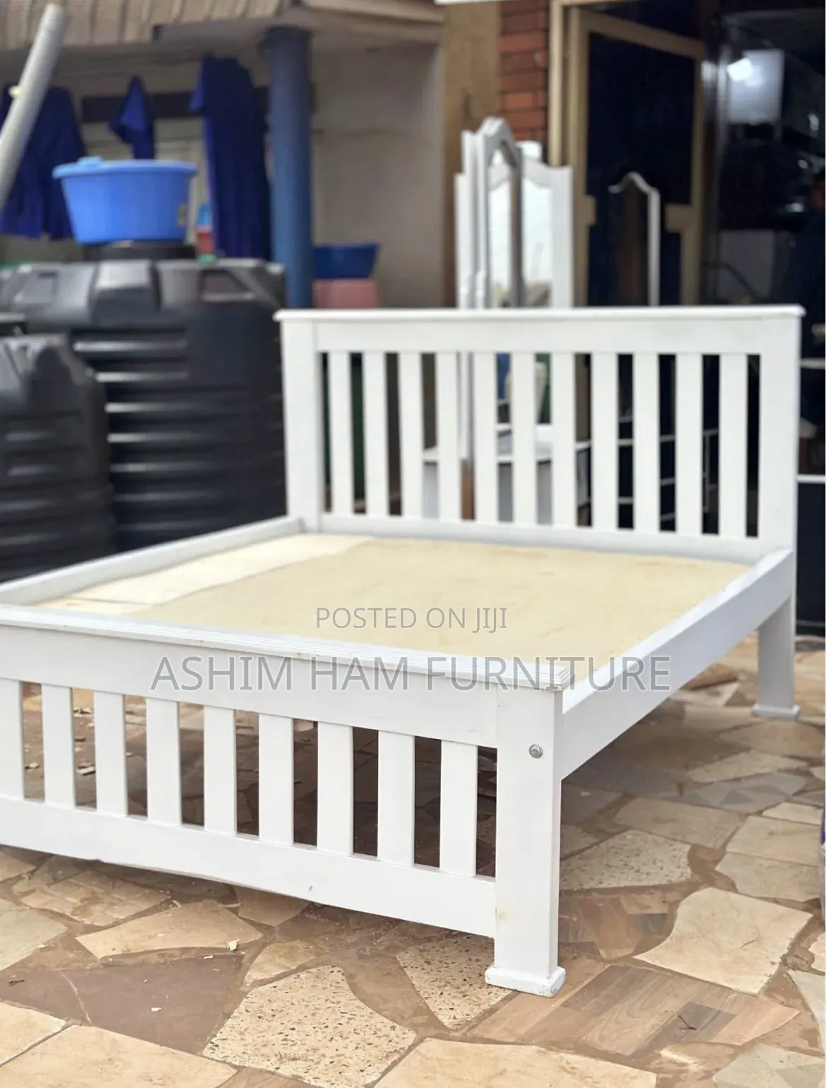 5×6 White Bed / Barcode Beds
