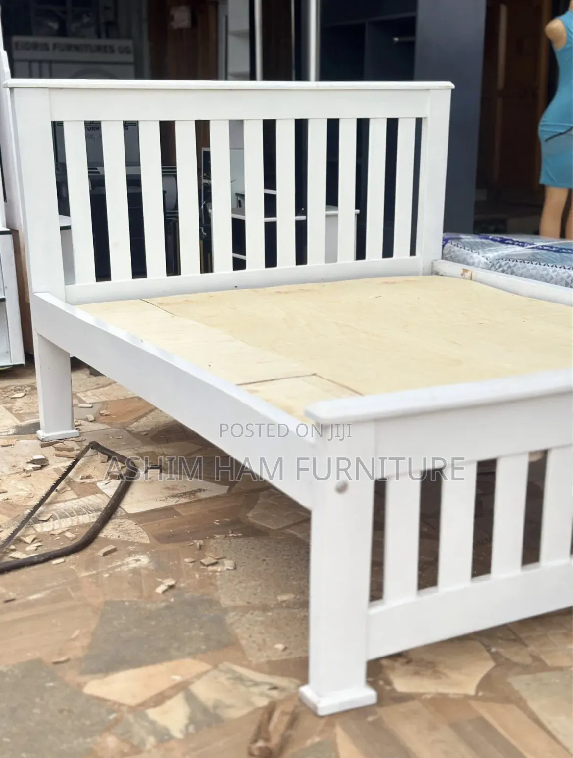 5×6 White Bed / Barcode Beds