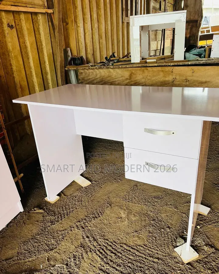 Office/ Desk Workstation/ Reading Office Television/