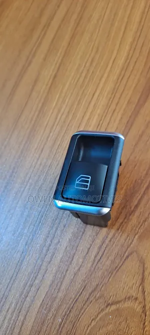 Font Passenger and Rear Window Lift Switch for Ml W166