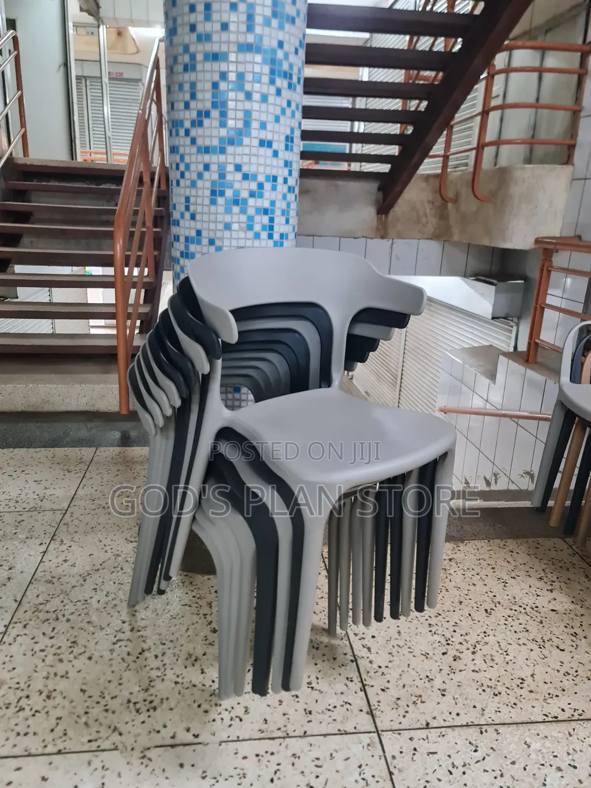 Chatter Plastic Chairs Plastic Chairs