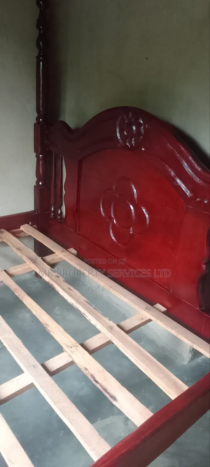 Slightly Used 5x6 Mahogany Bed in Matugga Kavule