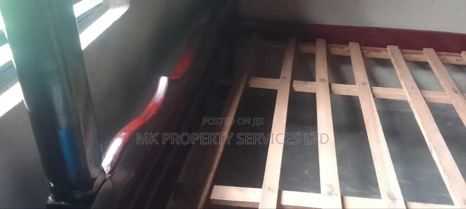 Slightly Used 5x6 Mahogany Bed in Matugga Kavule