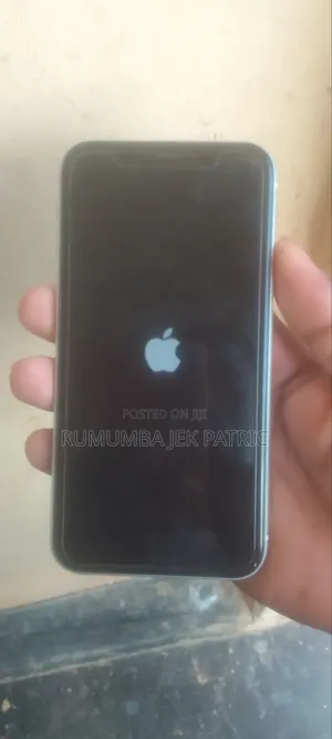 Apple iPhone XR 128 GB White