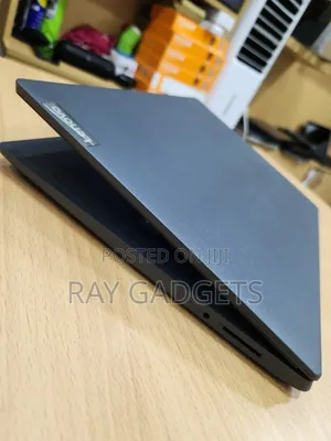 New Laptop Lenovo V145 8GB Intel Core i5 SSD 256GB