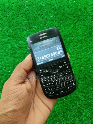 Nokia C300 32 GB Black
