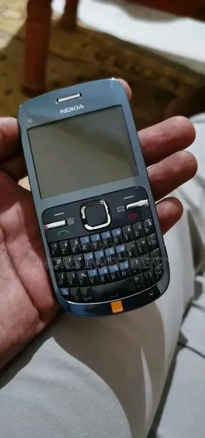 Nokia C300 32 GB Black