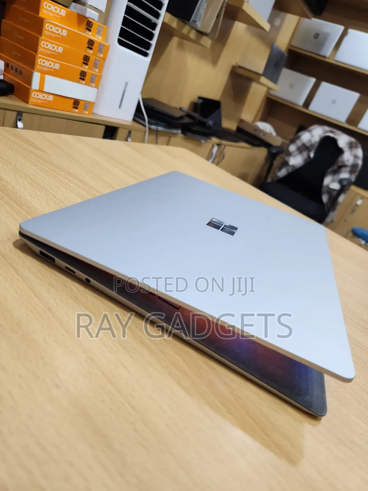 New Laptop Microsoft Surface Laptop 5 8GB Intel Core i7 SSD 256GB