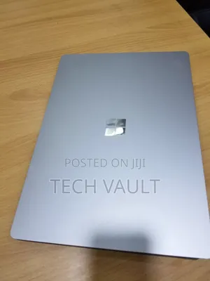 New Laptop Microsoft Surface Laptop 5 8GB Intel Core i5 SSD 256GB
