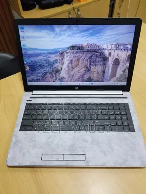 New Laptop HP 15-dw0037wm 8GB Intel Core i7 SSD 256GB