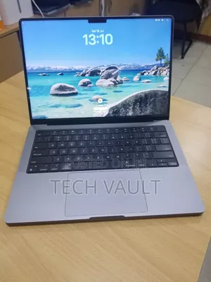 New Laptop Apple MacBook Pro 2023 M3 8GB Apple M3 SSD 1T