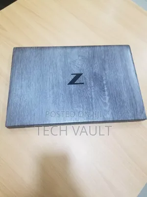 New Laptop HP ZBook Firefly G8 16GB Intel Core i7 SSD 512GB