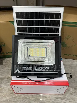 200W Solar LED Floodlight for Outdoor Security and Lighting.