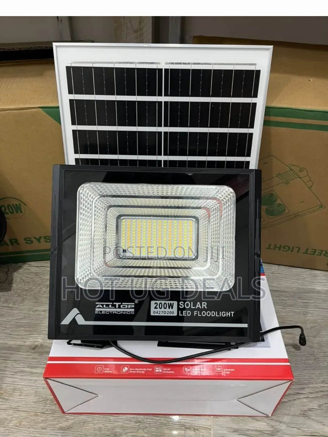 200W Solar LED Floodlight for Outdoor Security and Lighting.