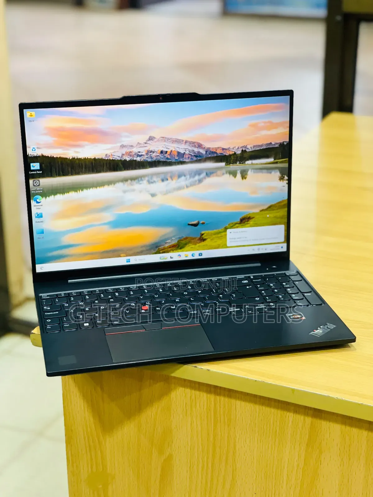 Laptop Lenovo ThinkPad E16 G1 16GB AMD Ryzen 5 SSD 512GB