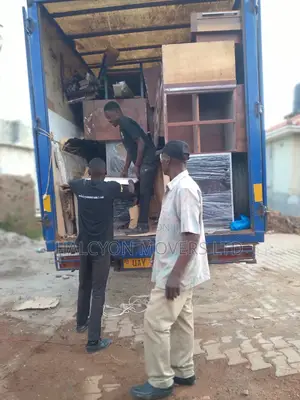 House Movers and Storage Services HK29