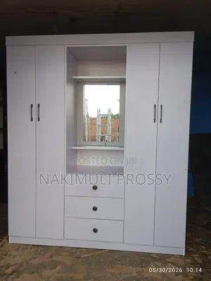 4by6 Feet Wardrobe With One Lock